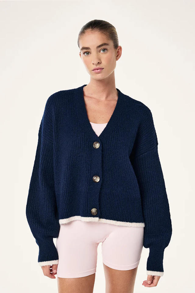 ILLUMINATE KNIT IN DARK NAVY