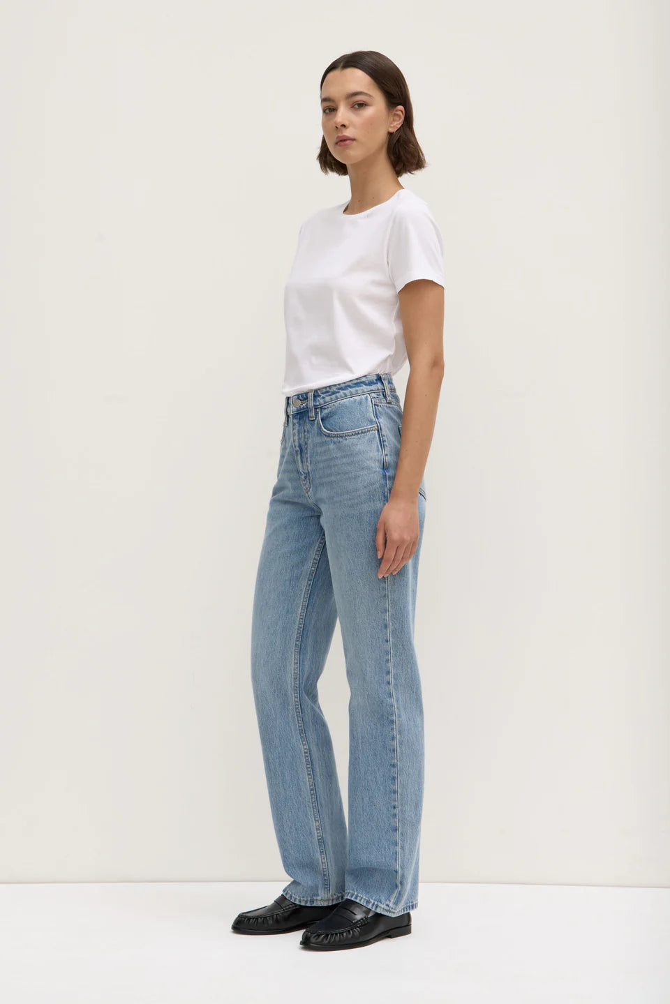 Womens Straight Leg Jean - Indigo Fade