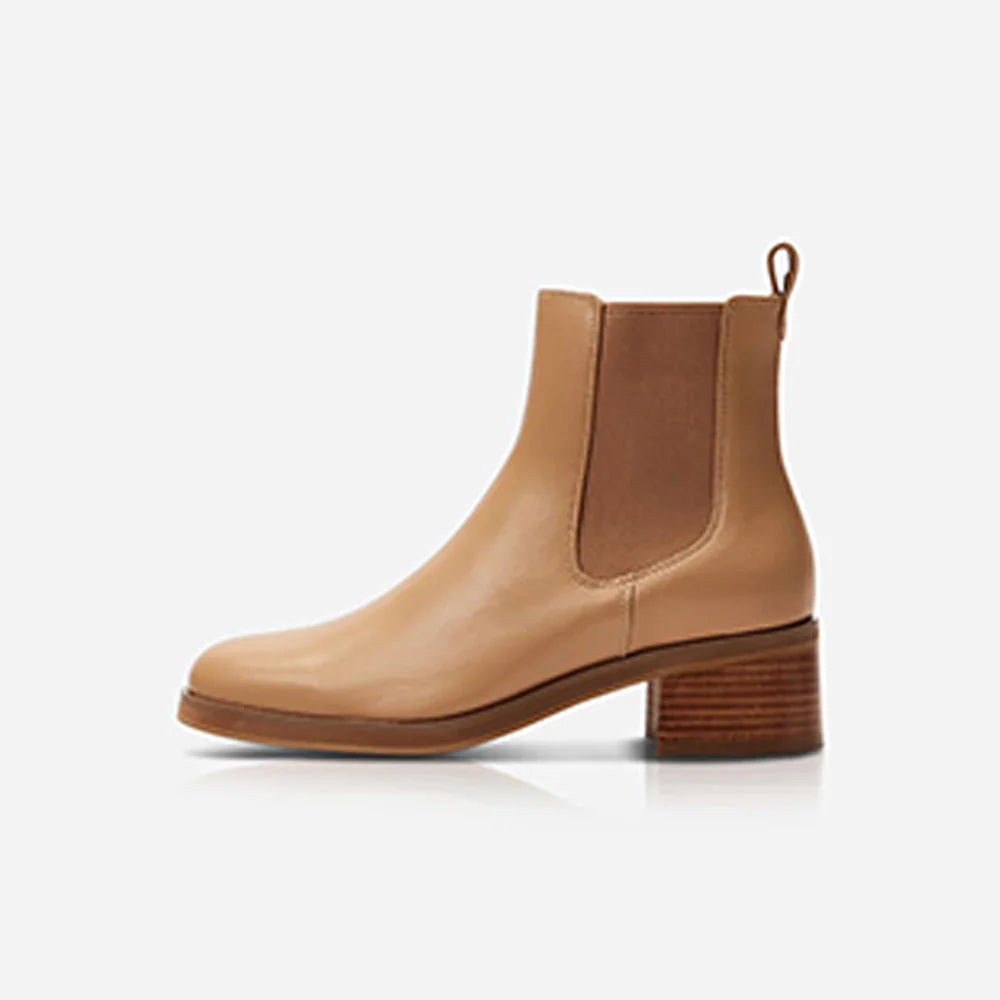 Nellie Boot