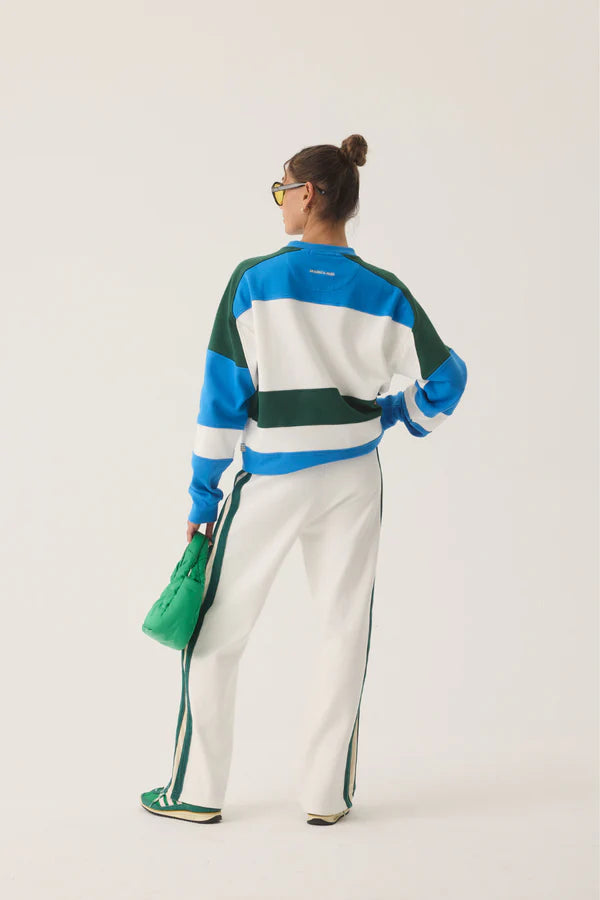 A James Sports Sweatshirt Snow