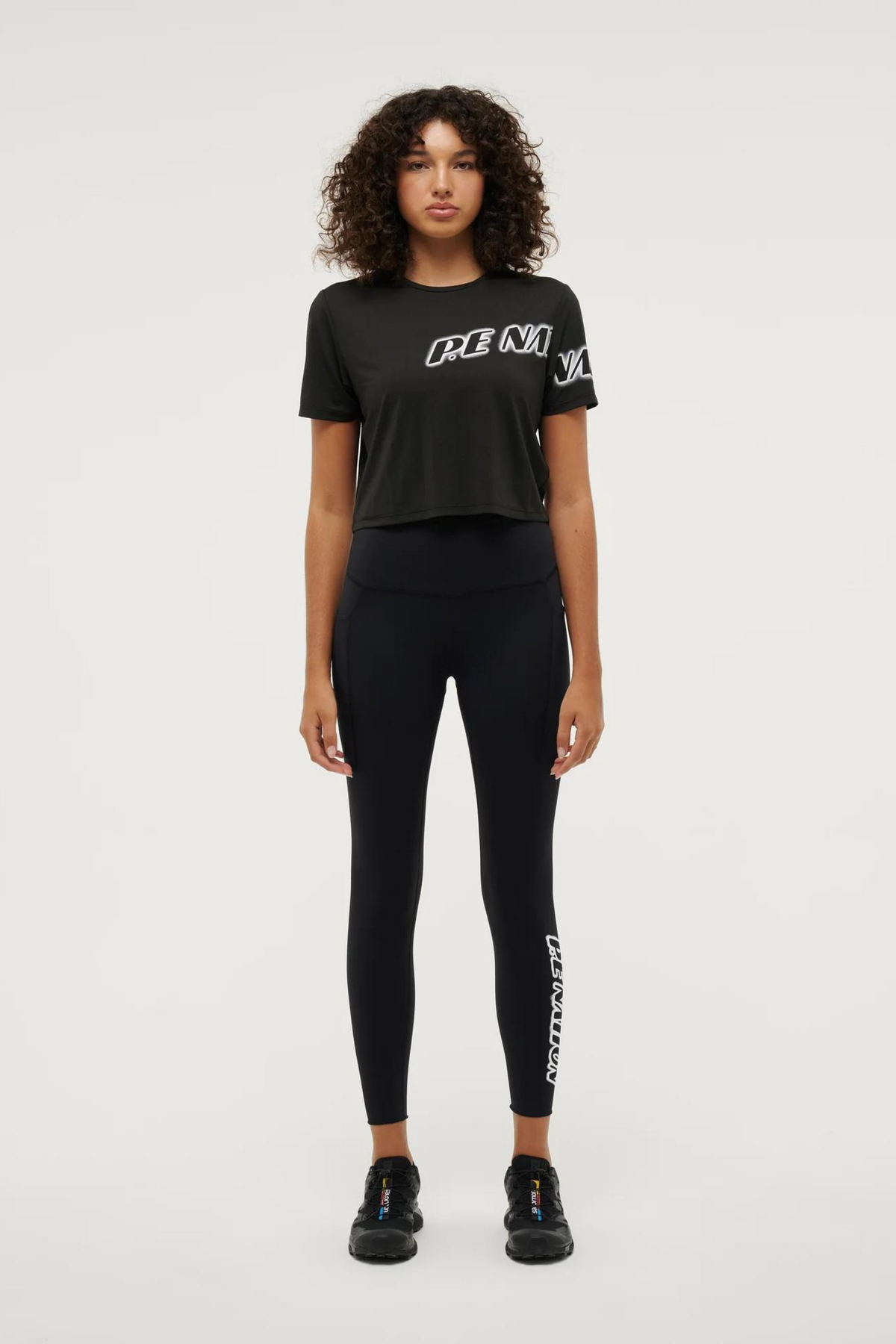 TIEBREAK LEGGING IN BLACK