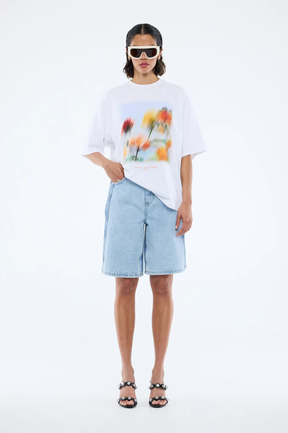 BLURRED DAISY FRAME TEE