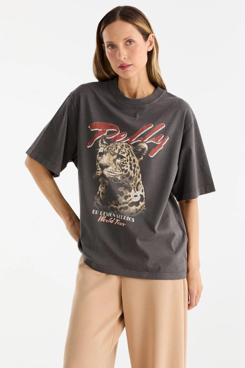 PELLY TOUR TEE